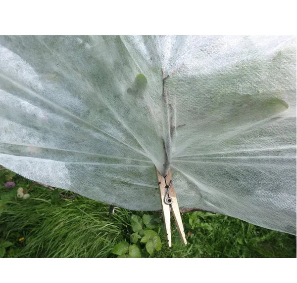 0.9oz Row Cover 50ft Width, white