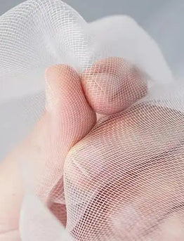 How to Choose the Right Insect Netting for Your Garden: Materials, Mesh Size, and Tips