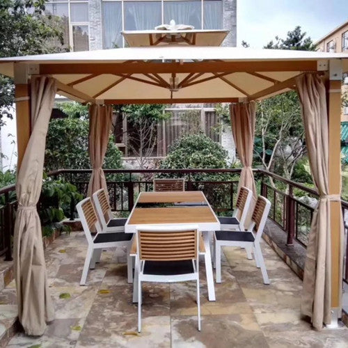 How to buy an outdoor courtyard umbrella with good sunshade effect?